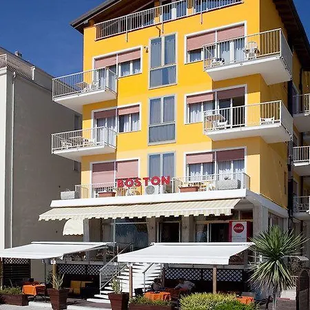 Hotel Boston 3 Stelle Superior Frontemare Lido di Jesolo