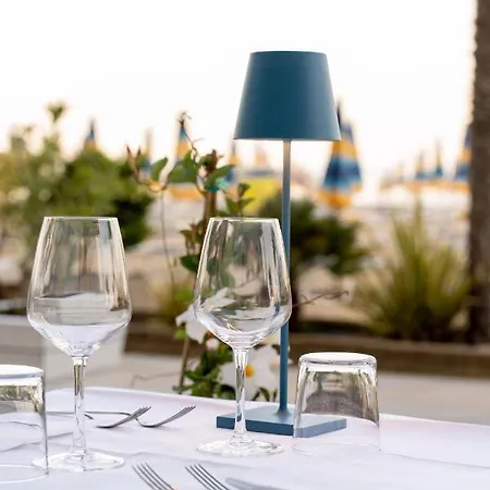 Hotel Boston 3 Stelle Superior Frontemare Lido di Jesolo