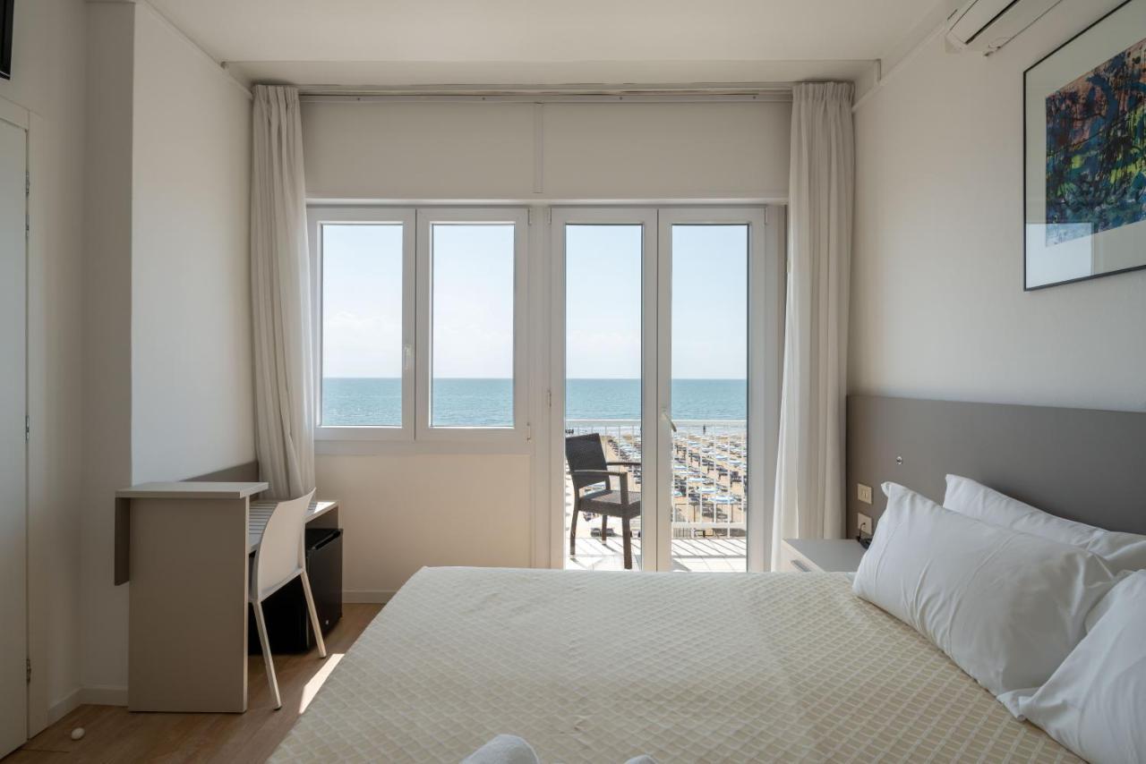 Boston 3 Stelle Superior Frontemare Hotel 3*