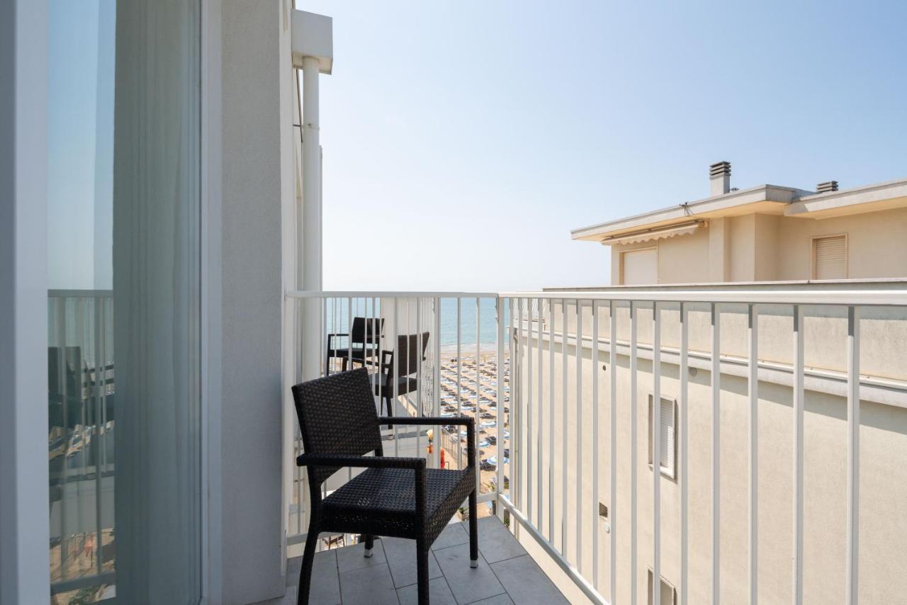 Boston 3 Stelle Superior Frontemare 3* Lido di Jesolo