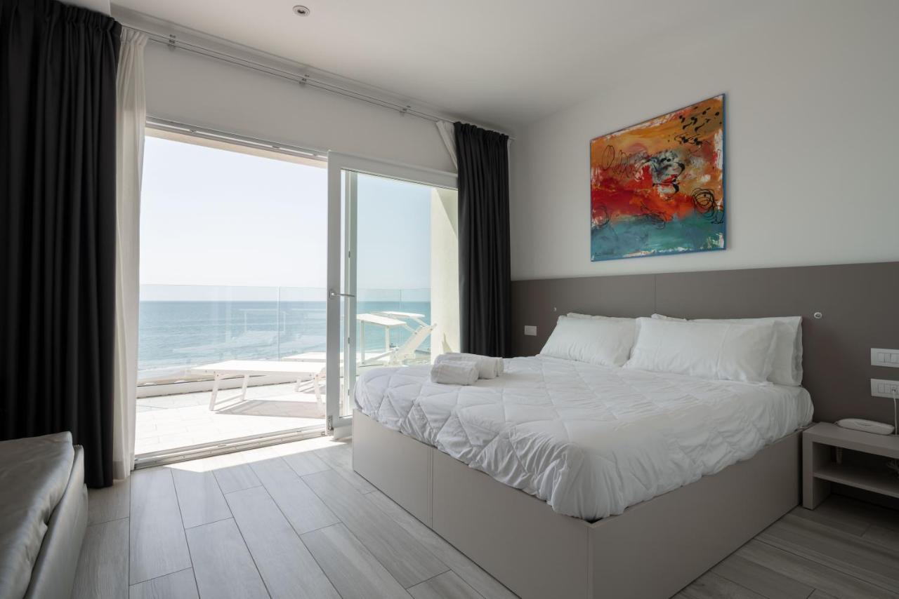 Boston 3 Stelle Superior Frontemare 3*