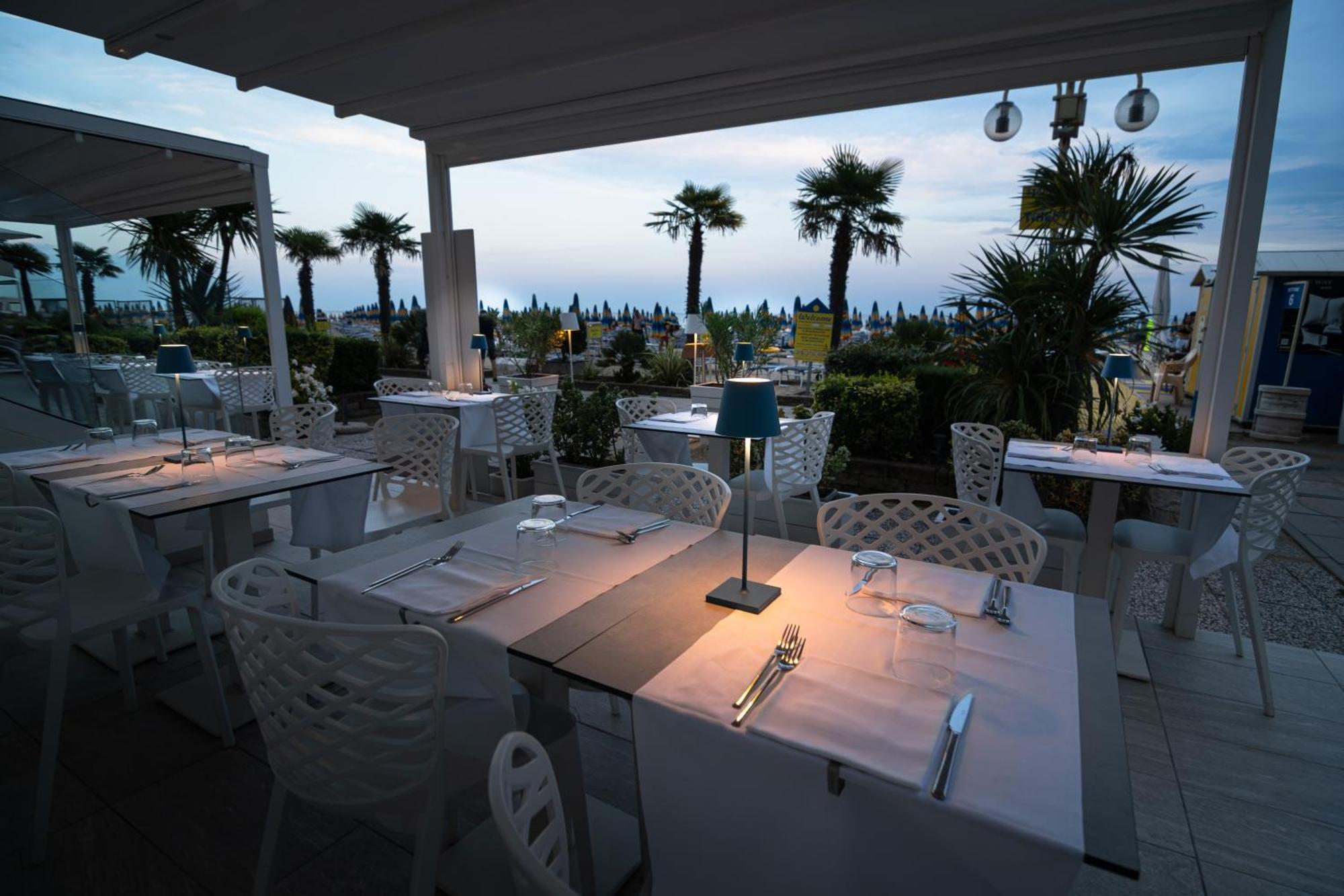 Hotel Boston 3 Stelle Superior Frontemare Lido di Jesolo