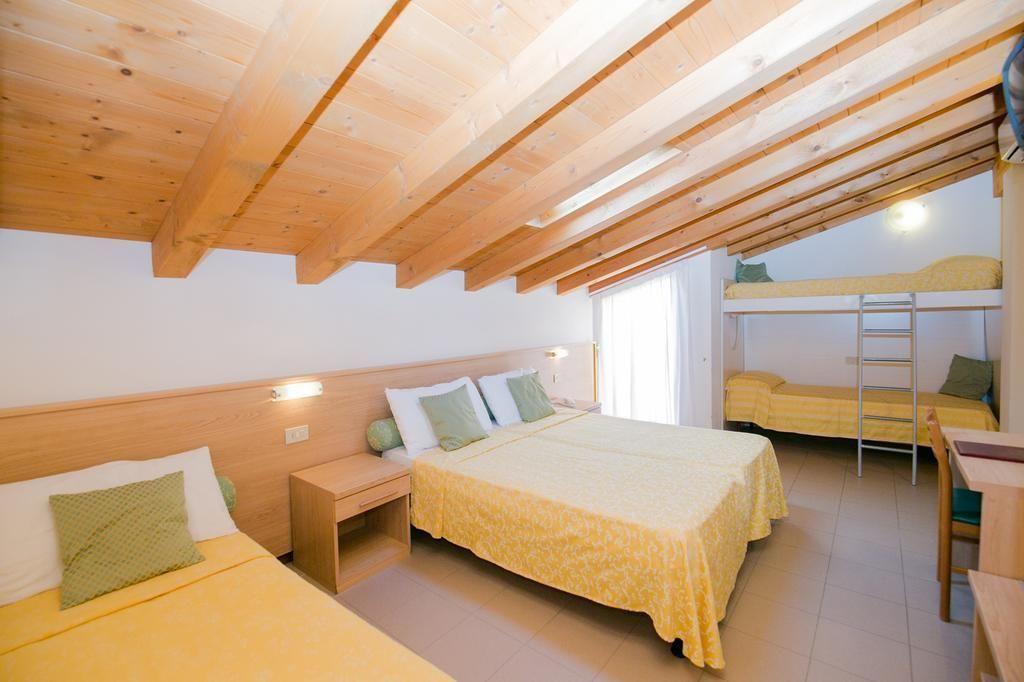 Boston 3 Stelle Superior Frontemare 3*